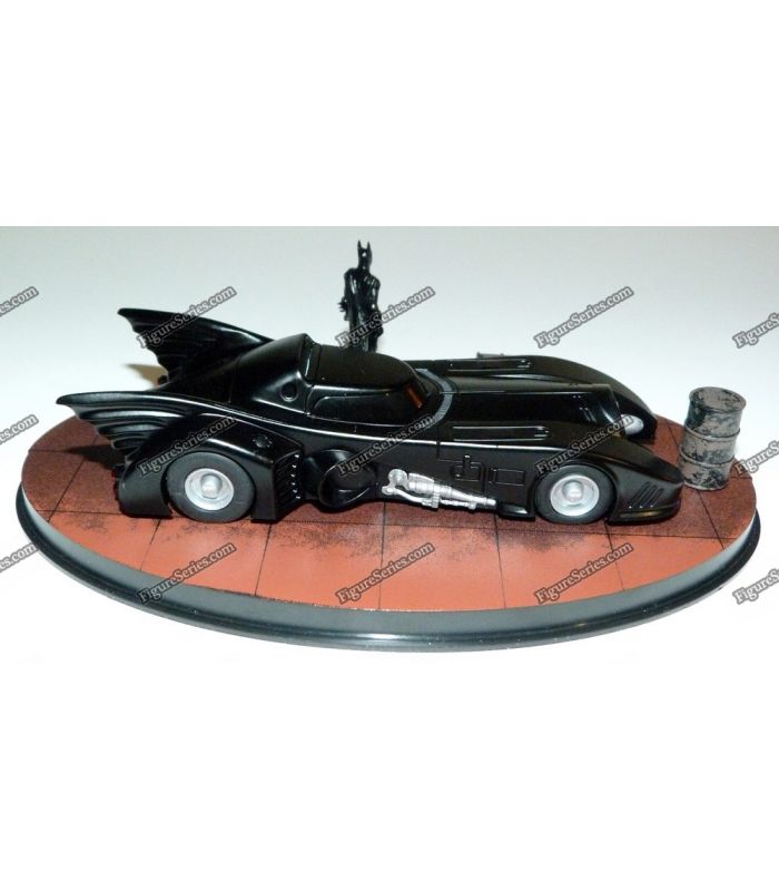DC Comics Batman Batmobile Diorama