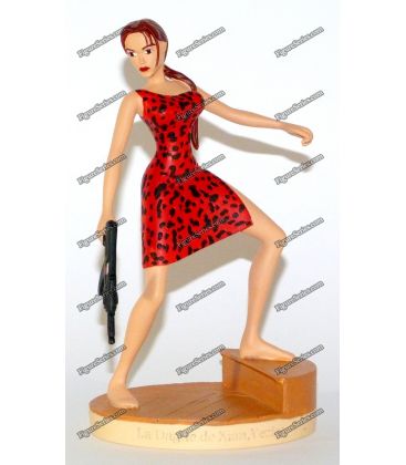 Figurine TOMB RAIDER en résine LARA CROFT en robe rouge sexy